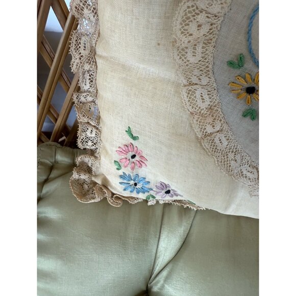 Antique 20's Embroidered Accent Pillow Profile Woman Flowers Lace Edge - Picture 4 of 11